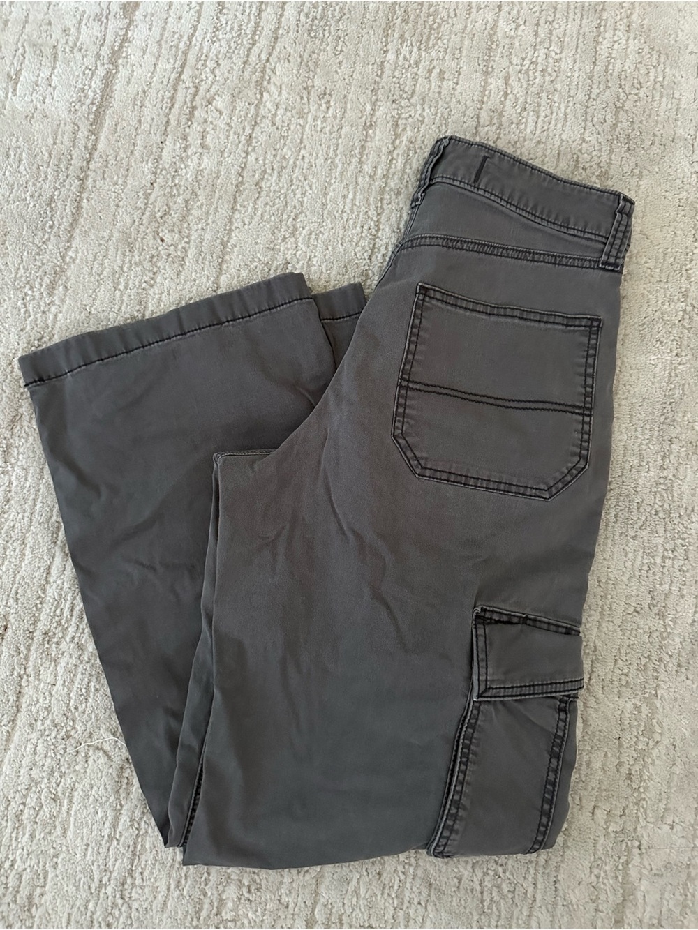Hollister Gray Cargo Pants - Classic Utility Style